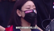 不像48岁！胡明轩妈妈身材傲人似少女，曾被错认成儿子女友