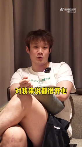 哈哈！丁彦雨航：现在回看自己以前的录像，心想&ldquo;我这么牛吗？&rdquo;